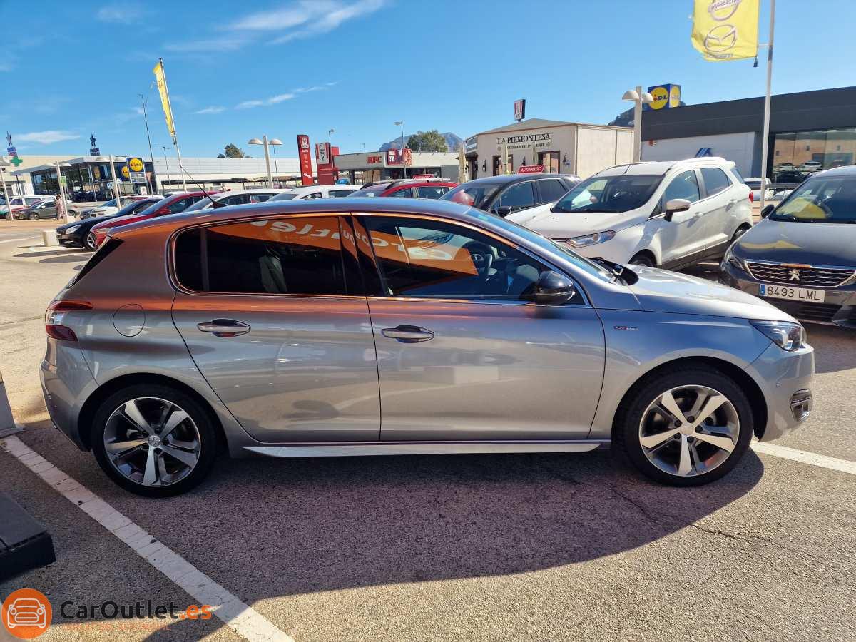 6 - Peugeot 308 2017