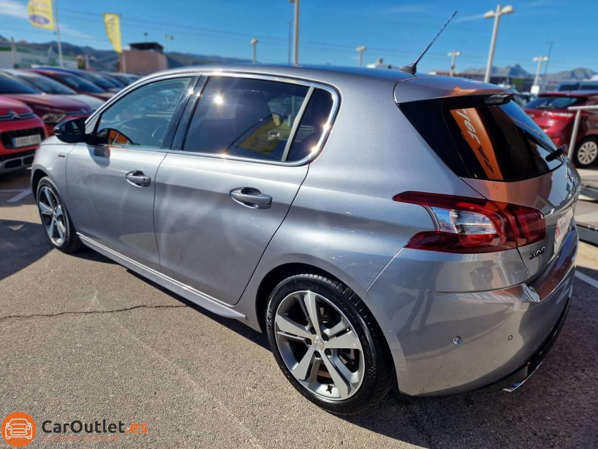 10 - Peugeot 308 2017