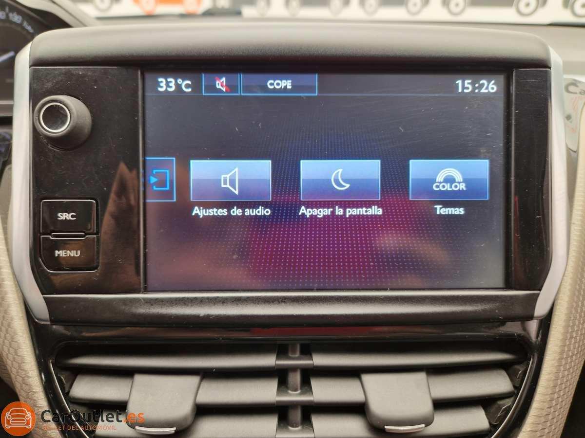 18 - Peugeot 2008 2014 - AUTO