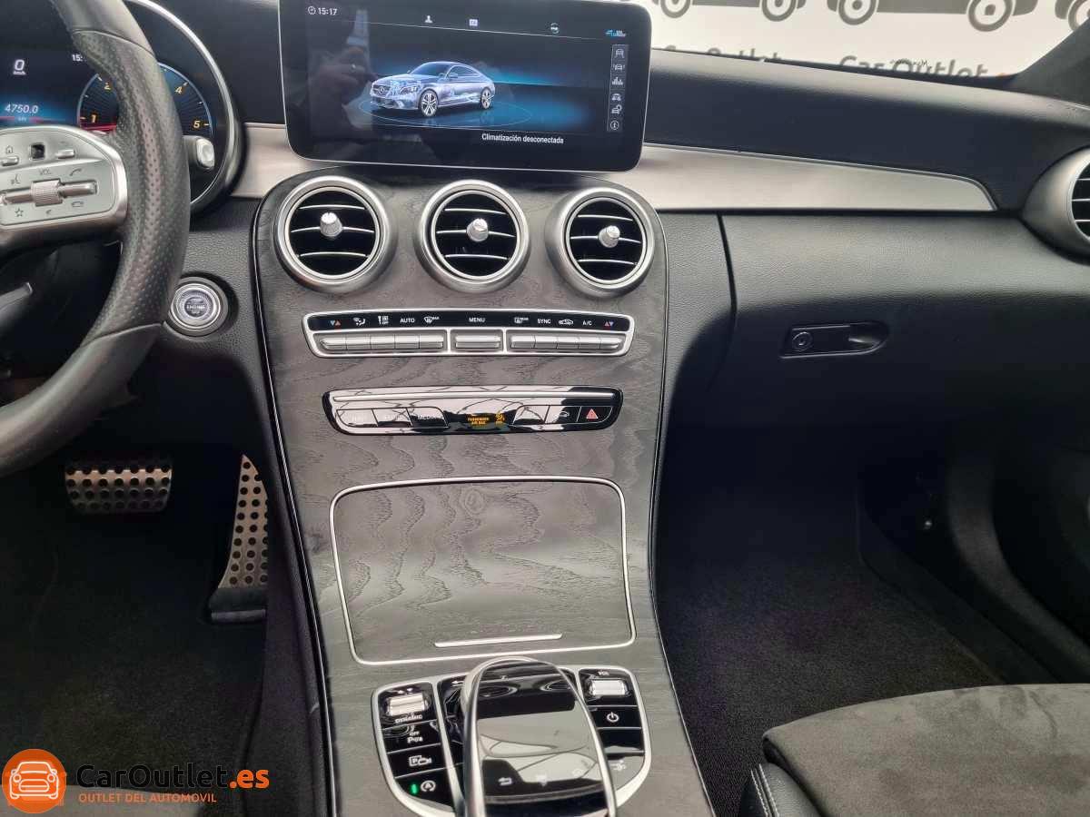 24 - Mercedes C Class 2018 - AUTO