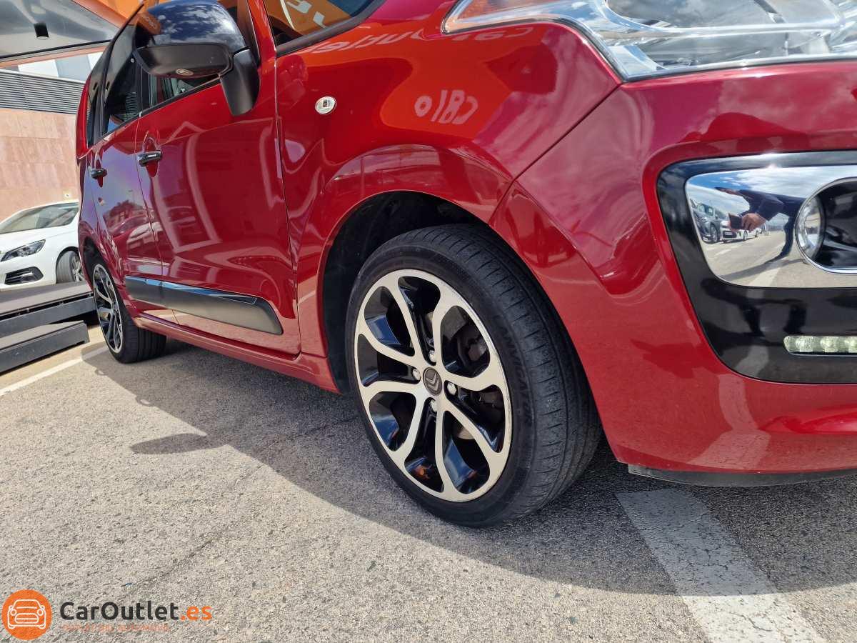 7 - Citroen C3 Picasso 2015