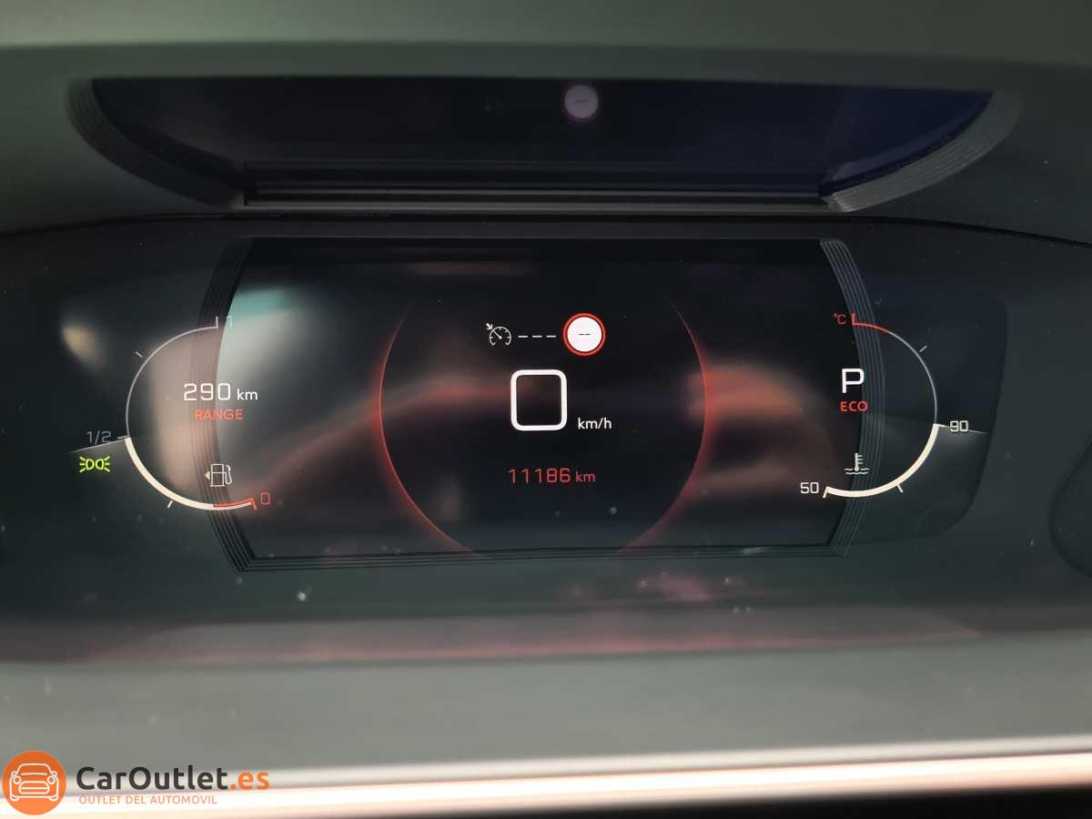 19 - Peugeot 2008 2022 - AUTO