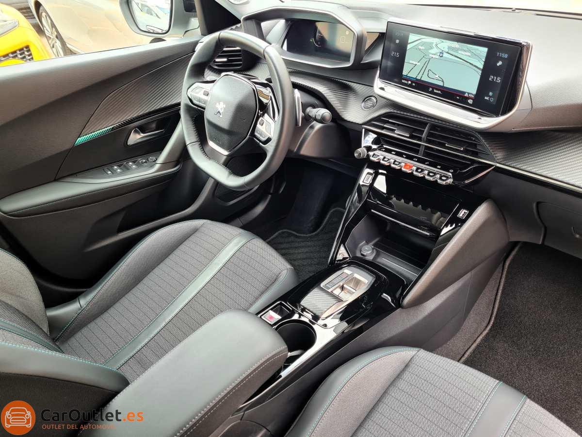 24 - Peugeot 2008 2022 - AUTO