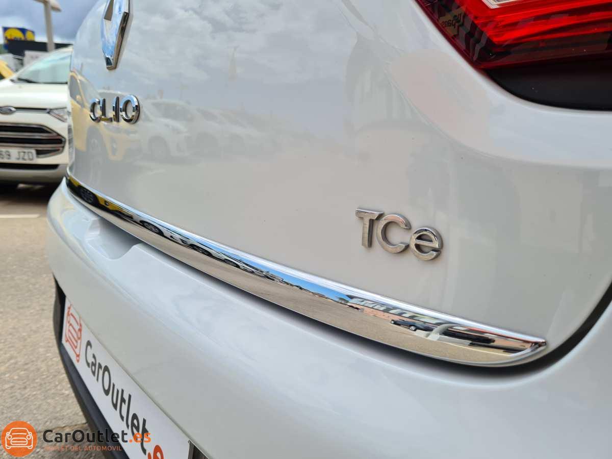 11 - Renault Clio 2014
