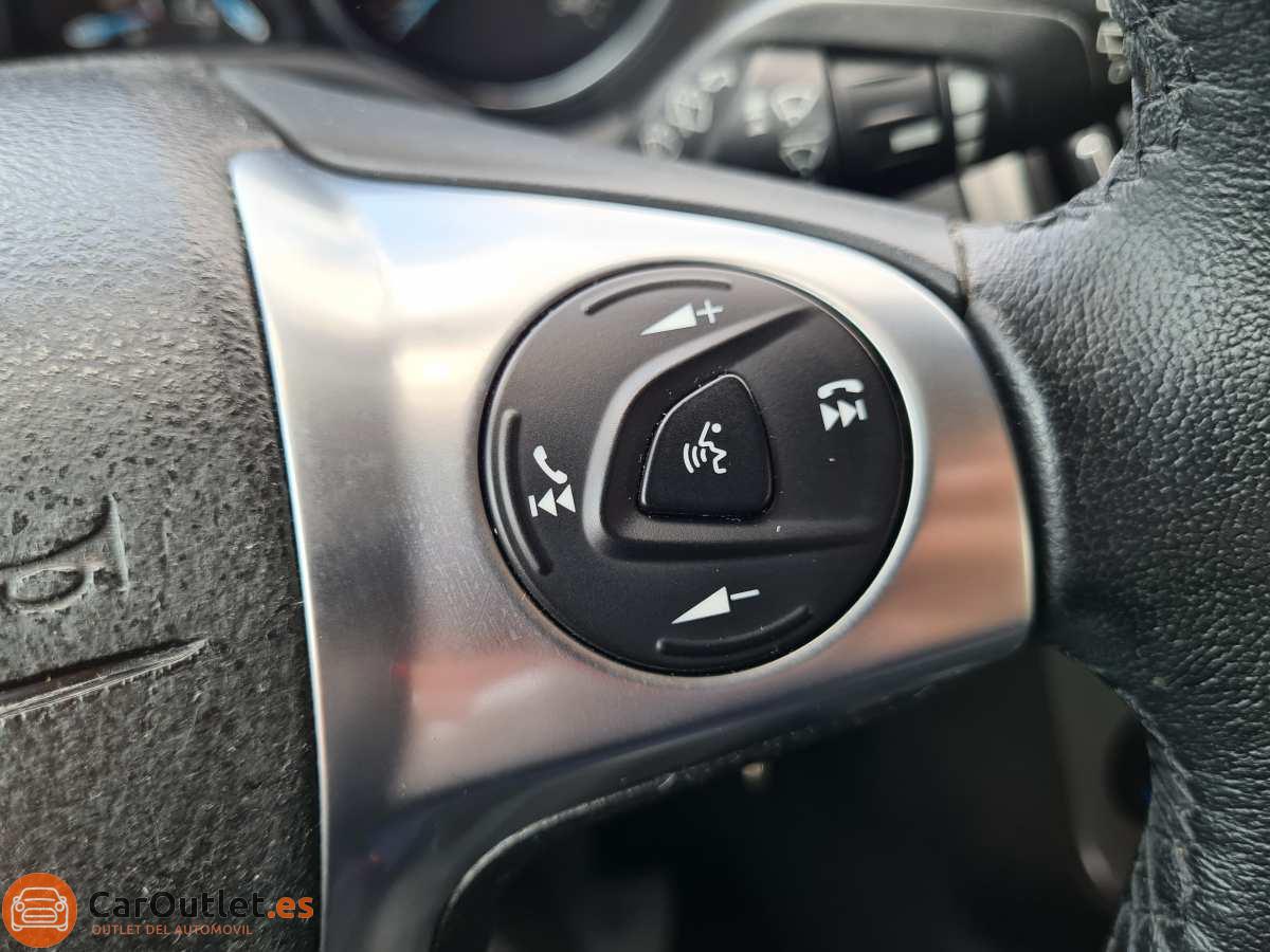 16 - Ford Focus 2014