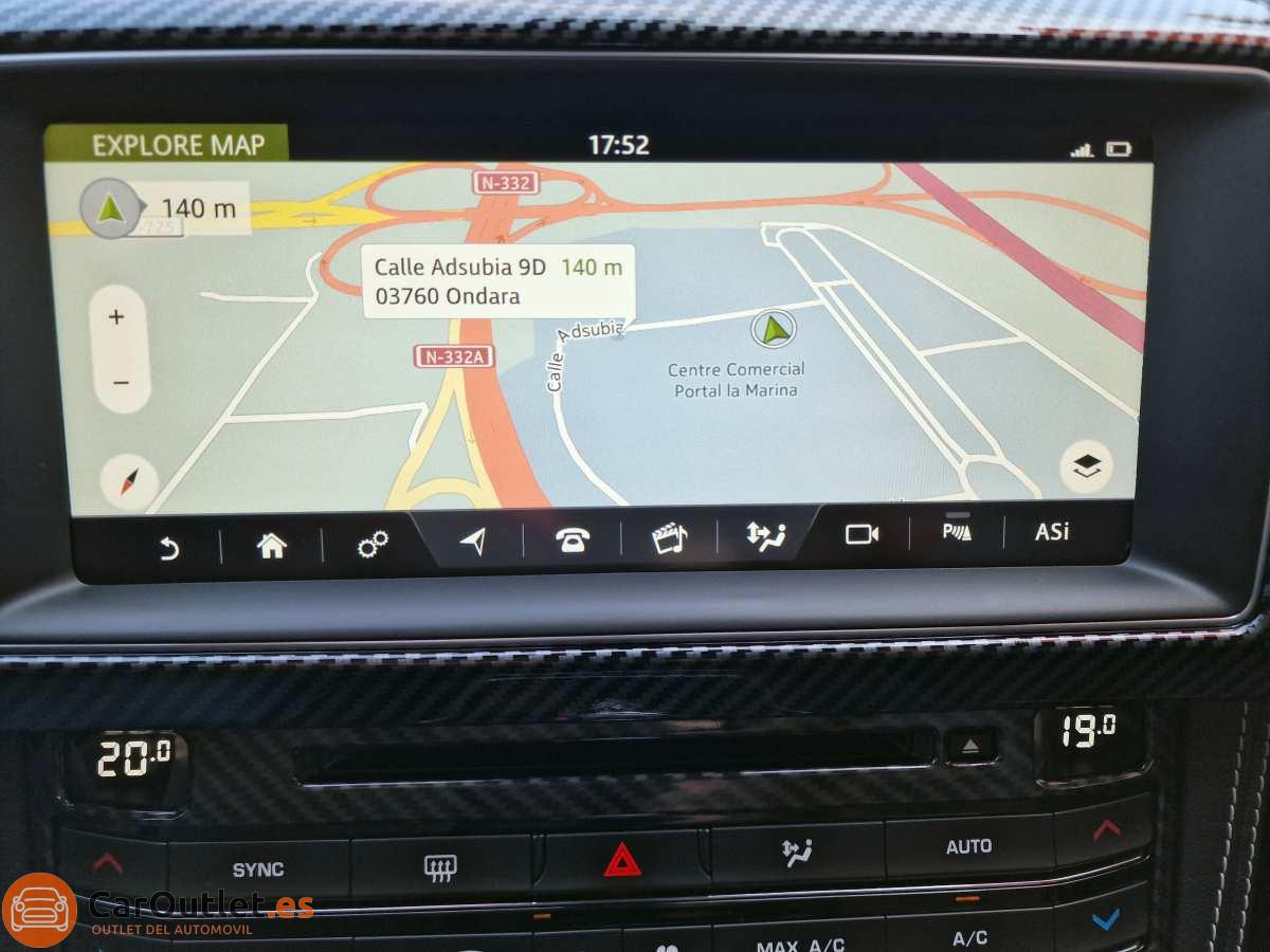 20 - Jaguar F-Pace 2017 - AUTO