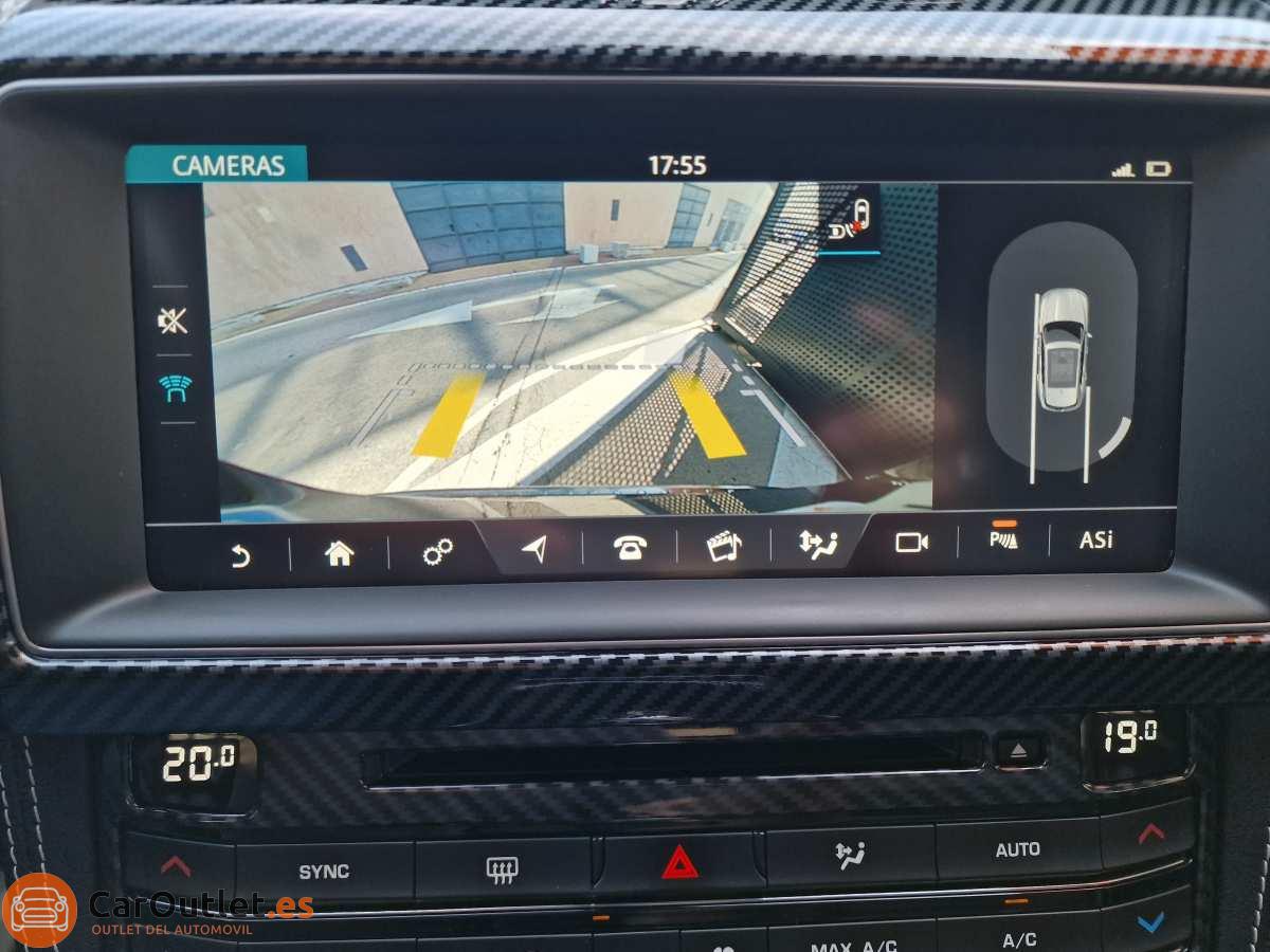21 - Jaguar F-Pace 2017 - AUTO