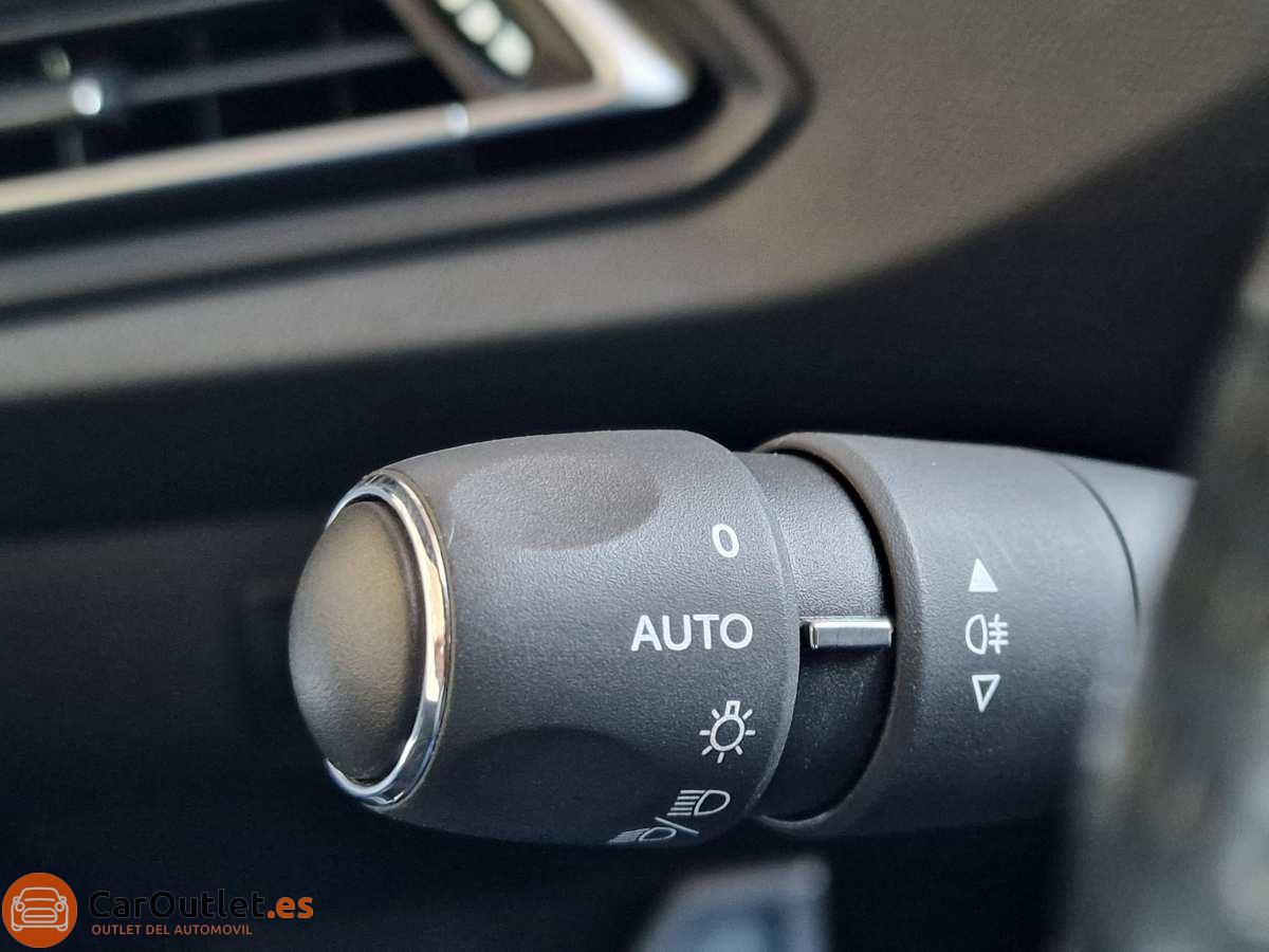 24 - Peugeot 308 SW 2017 - AUTO