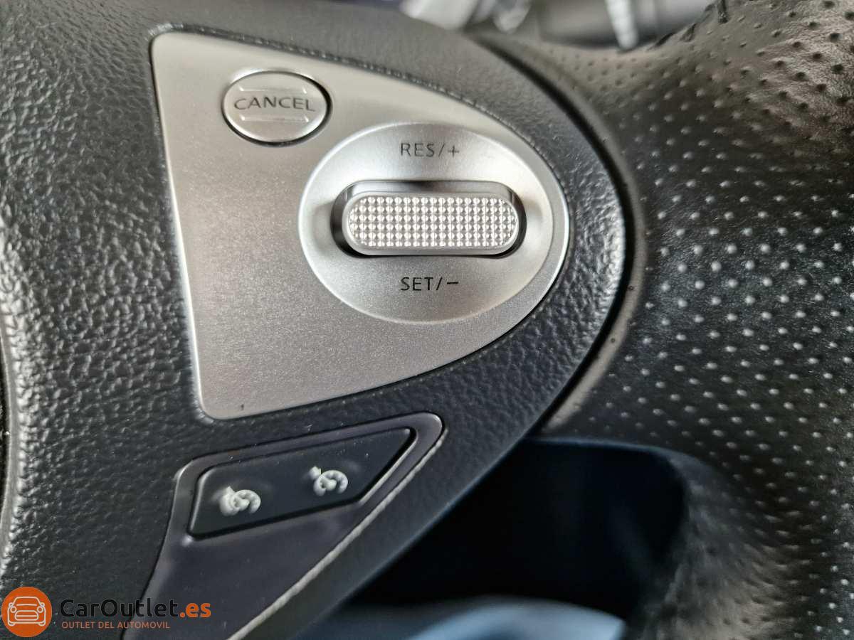 21 - Nissan JUKE 2013 - AUTO