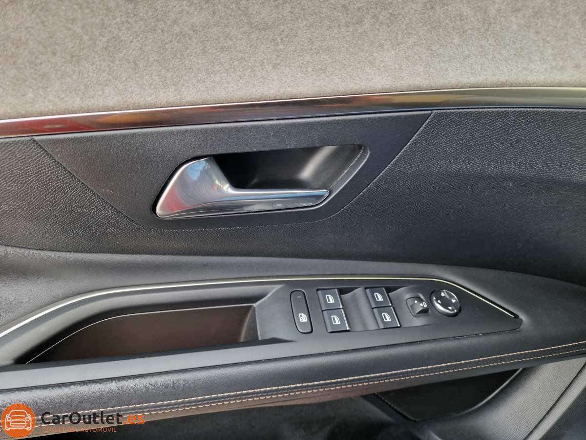 31 - Peugeot 3008 2022 - AUTO