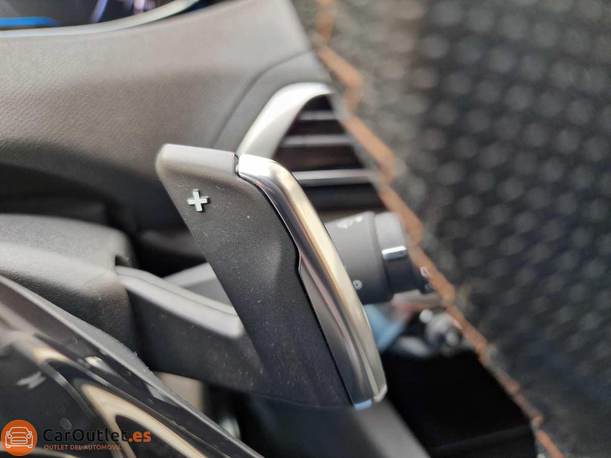 32 - Peugeot 3008 2022 - AUTO