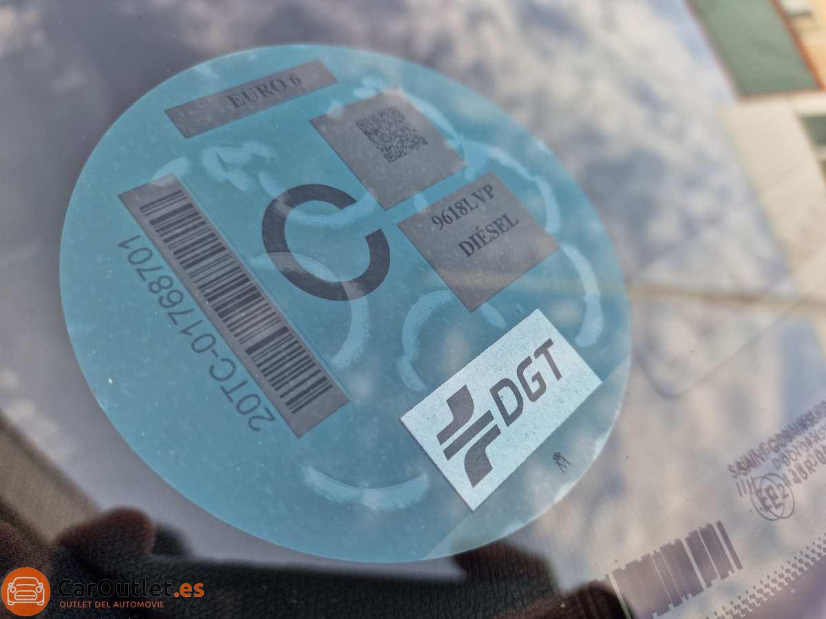 37 - Peugeot 3008 2022 - AUTO