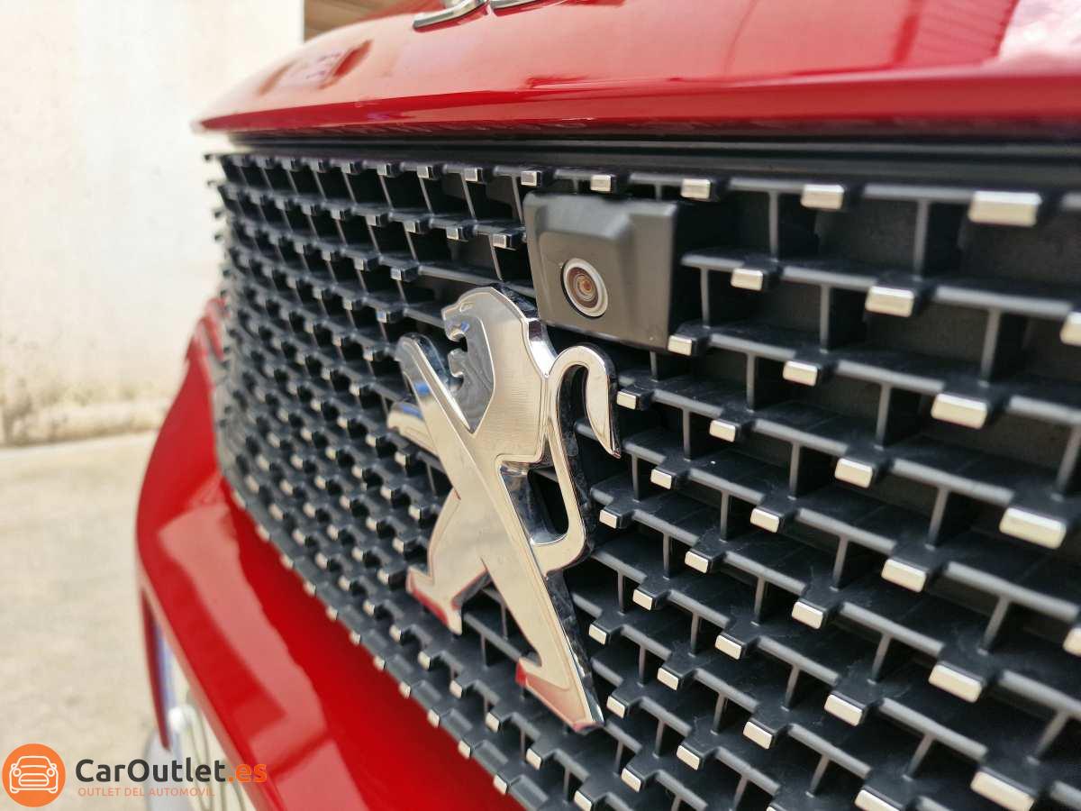 38 - Peugeot 3008 2022 - AUTO