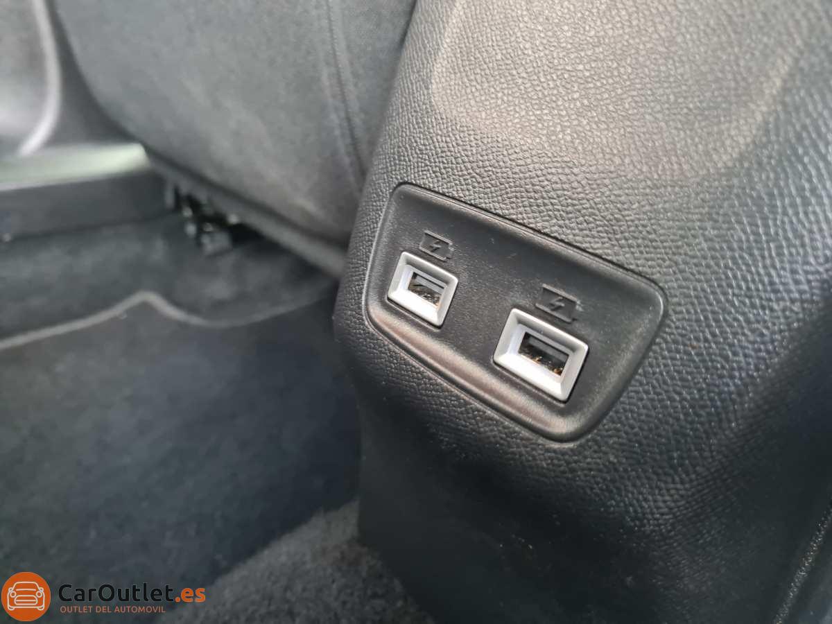 11 - Peugeot 2008 2023 - AUTO