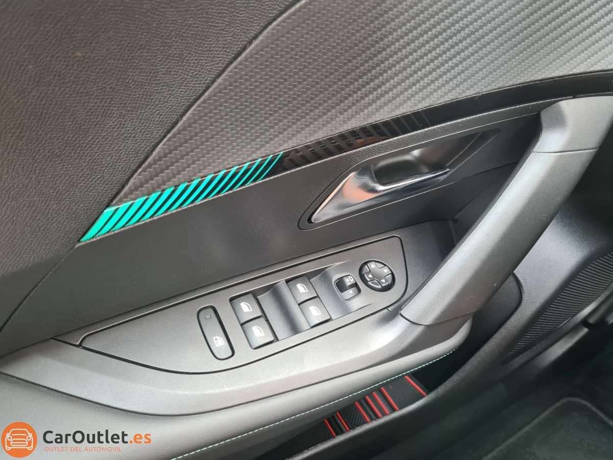 19 - Peugeot 2008 2023 - AUTO