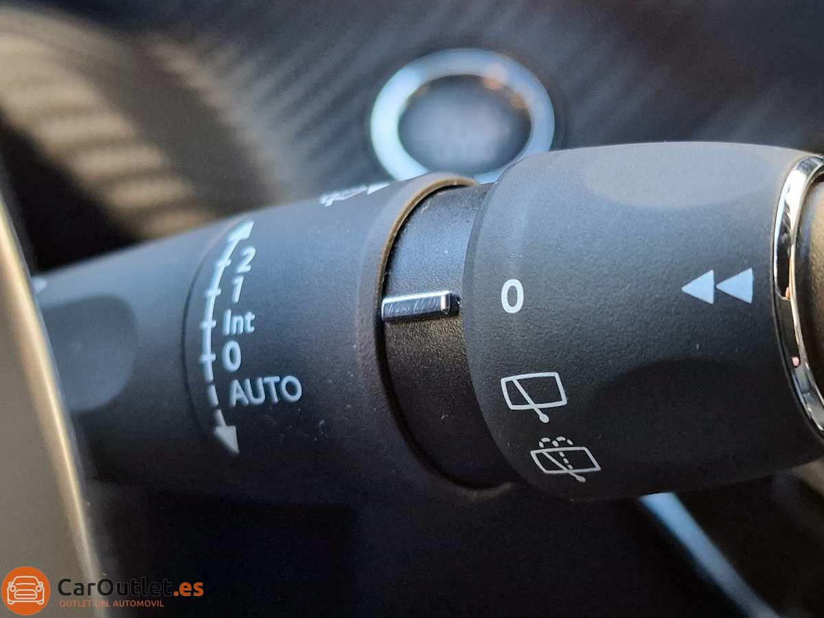 22 - Peugeot 2008 2023 - AUTO