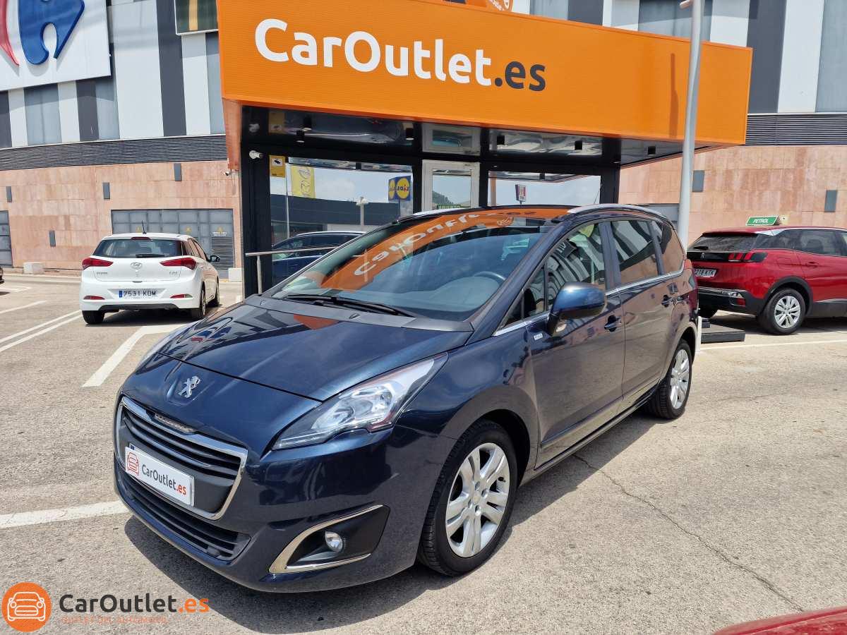 1 - Peugeot 5008 2014