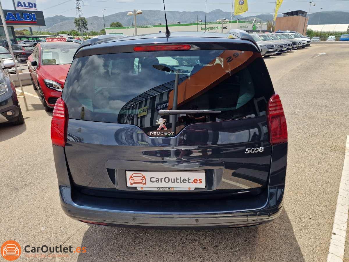7 - Peugeot 5008 2014