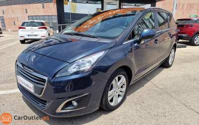 Peugeot 5008 Diesel - 2014