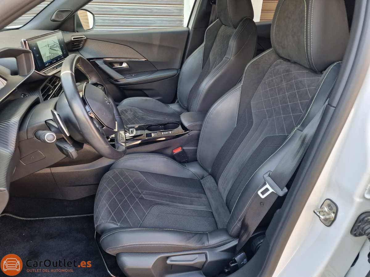 9 - Peugeot 2008 2022 - AUTO