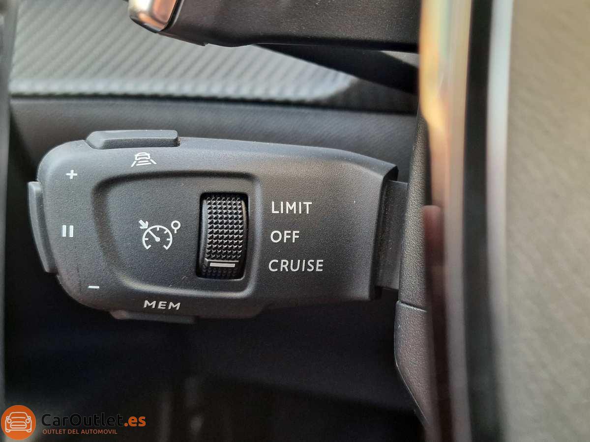 25 - Peugeot 2008 2022 - AUTO
