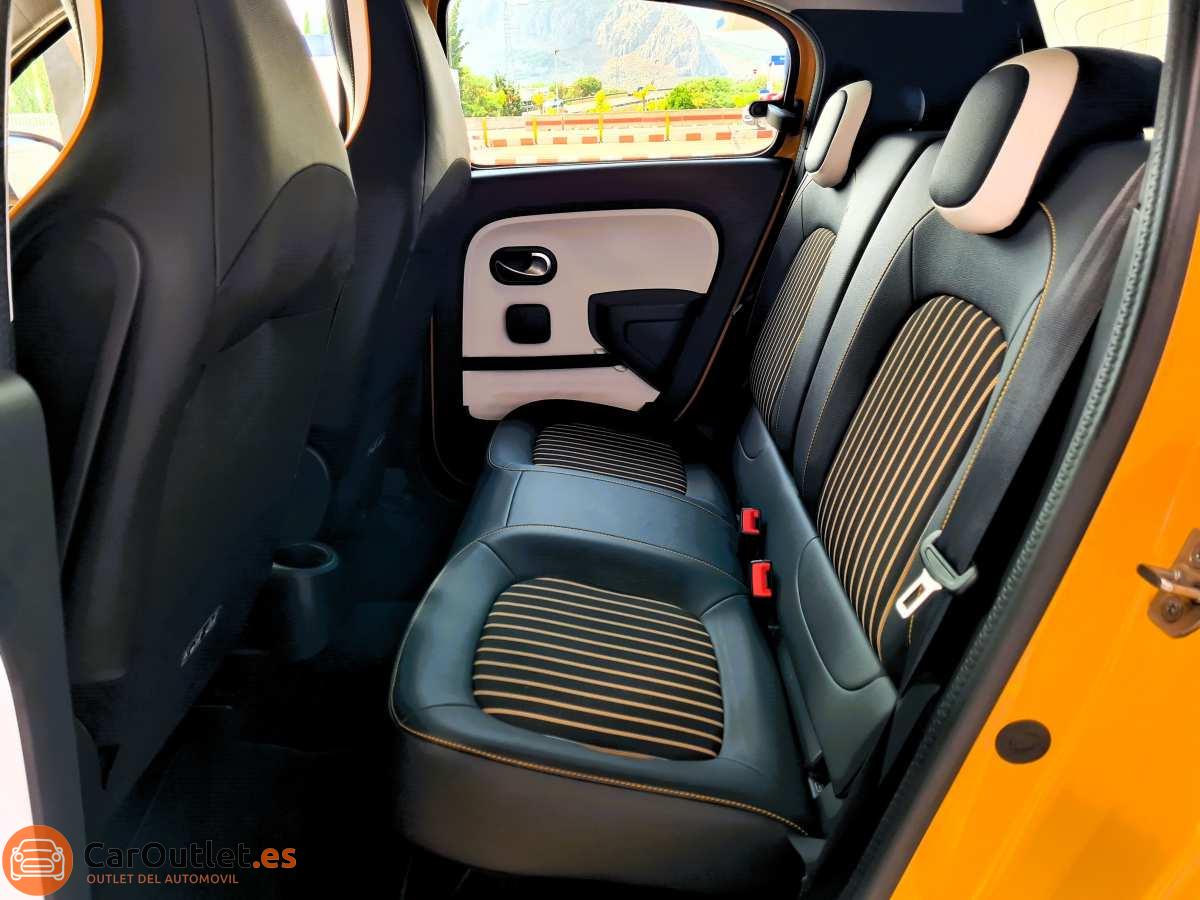 10 - Renault Twingo 2020 - AUTO