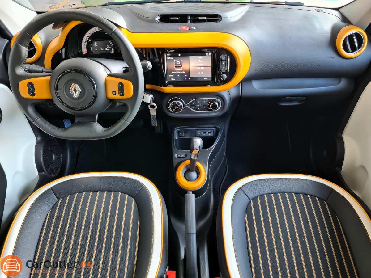 11 - Renault Twingo 2020 - AUTO