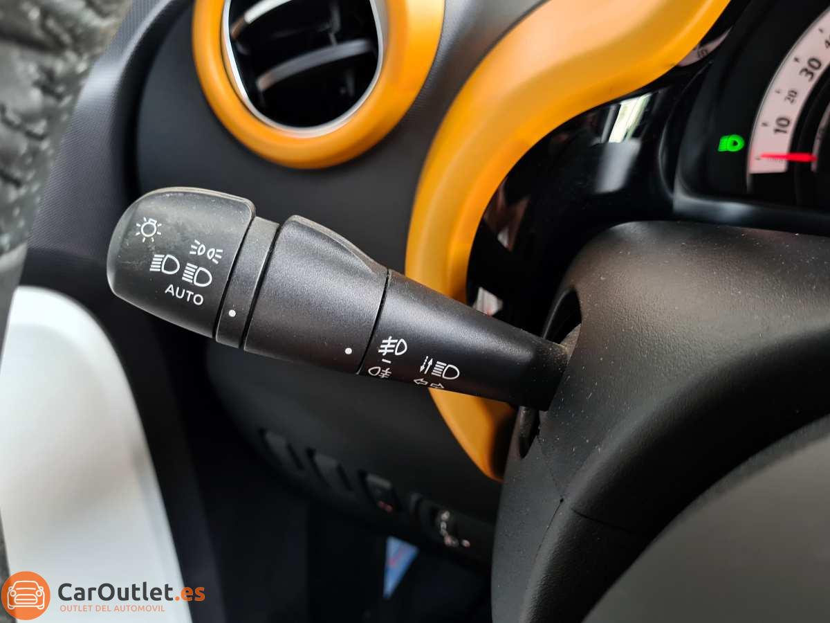 21 - Renault Twingo 2020 - AUTO