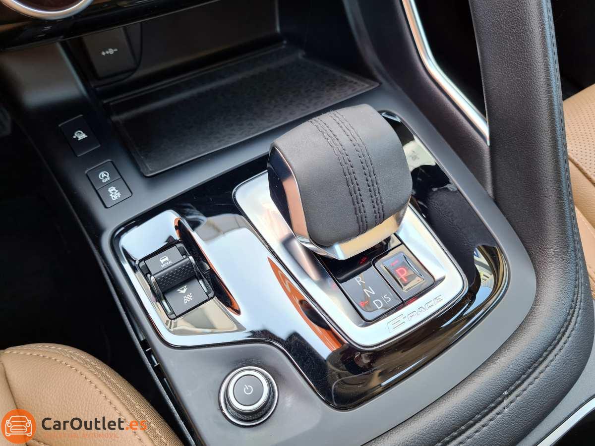 35 - Jaguar E-Pace 2021 - AUTO