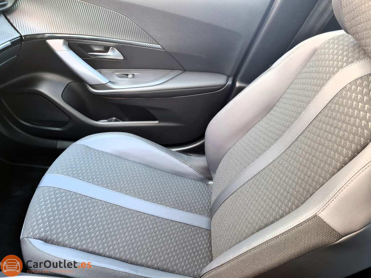 27 - Peugeot 2008 2020 - AUTO