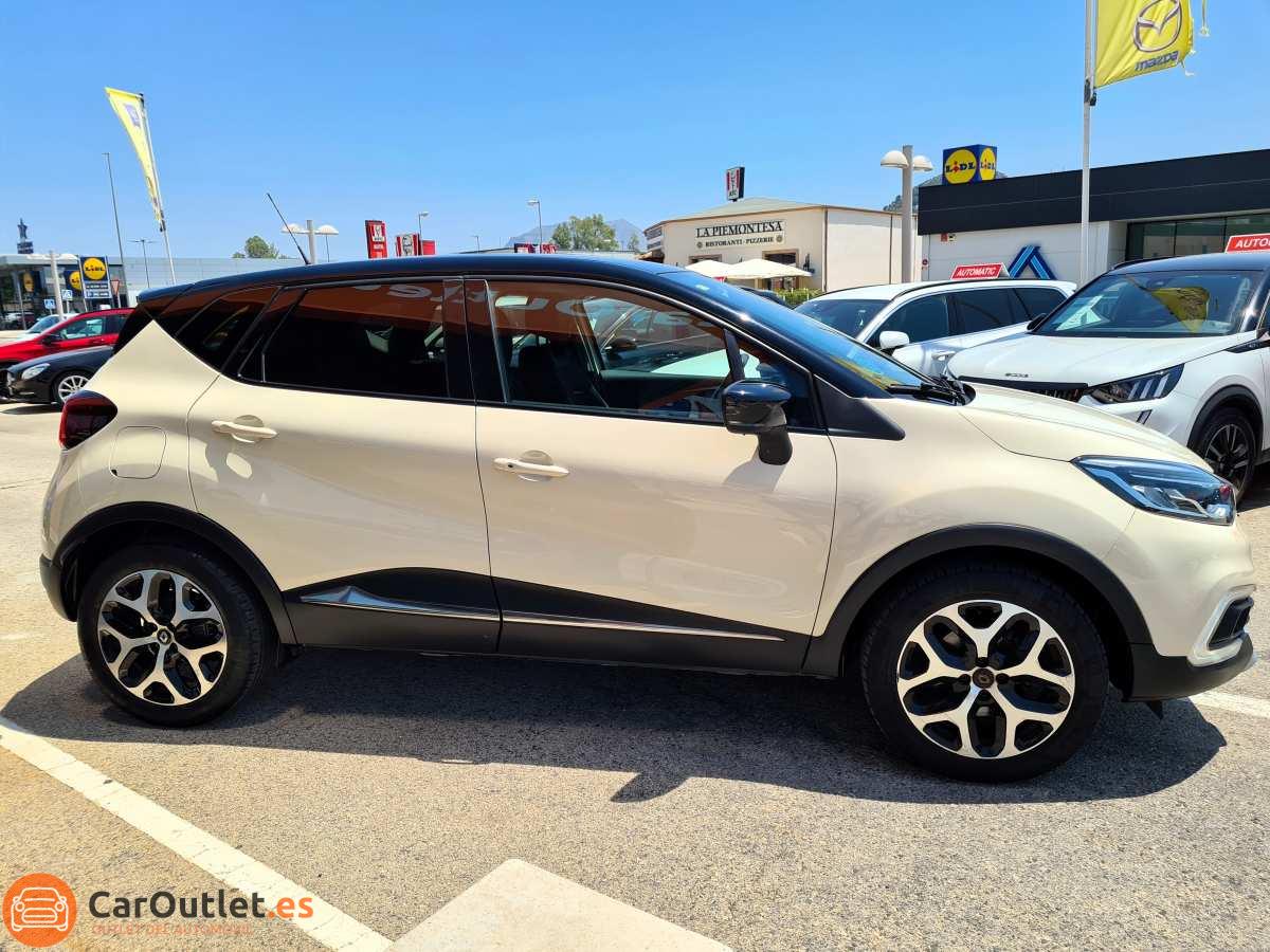 4 - Renault Captur 2017
