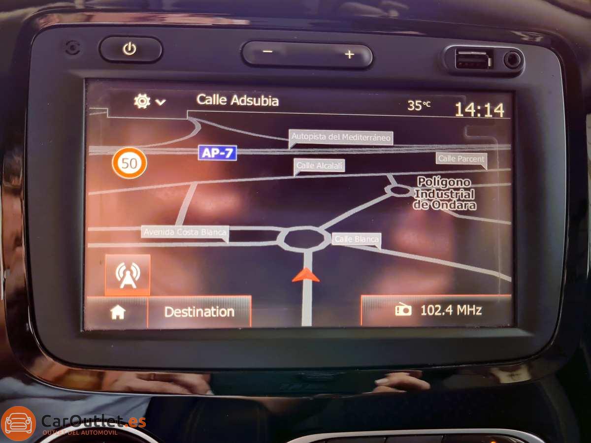 13 - Renault Captur 2017