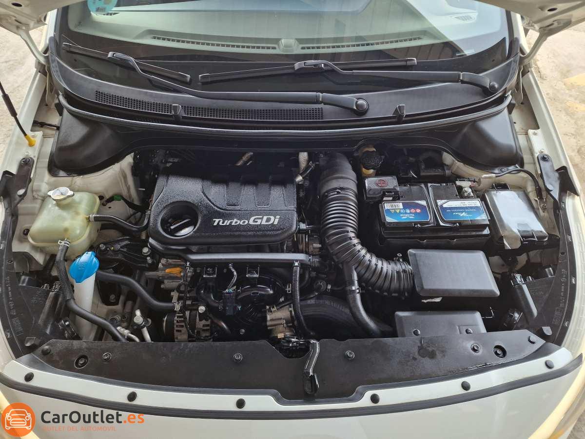 32 - Hyundai i20 2019 - AUTO