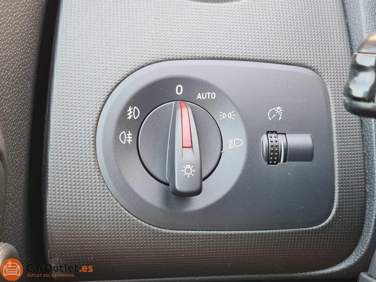 21 - Seat Ibiza 2014 - AUTO