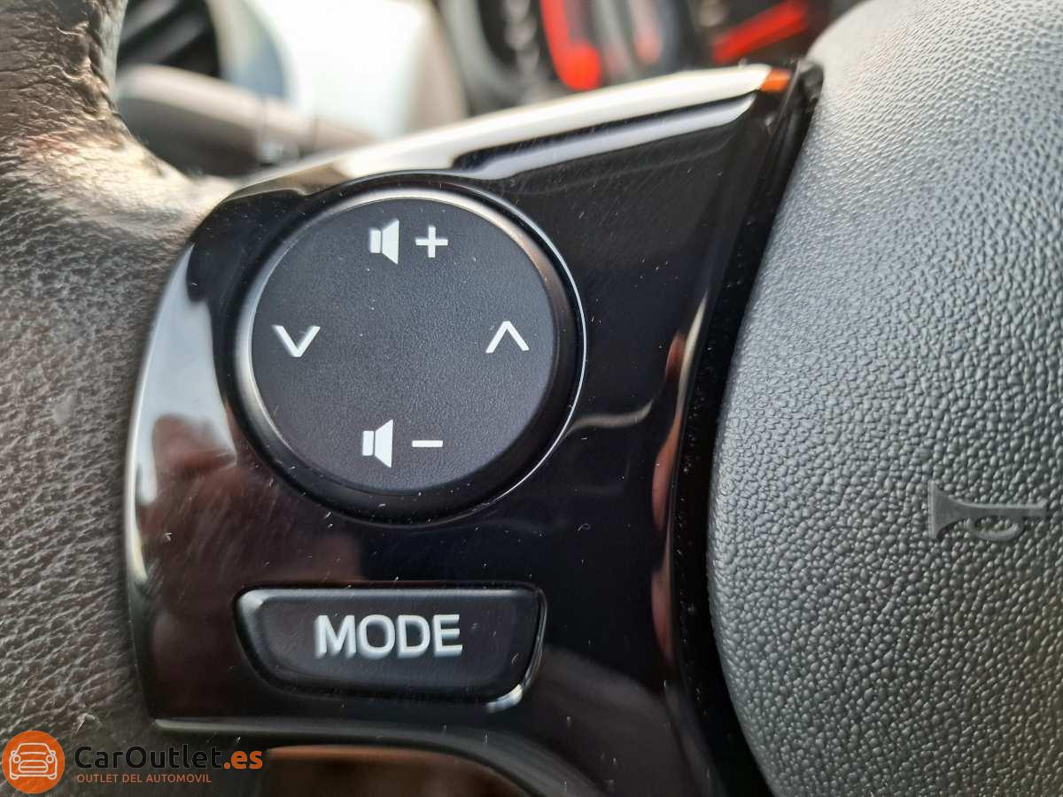 28 - Peugeot 108 2019 - AUTO