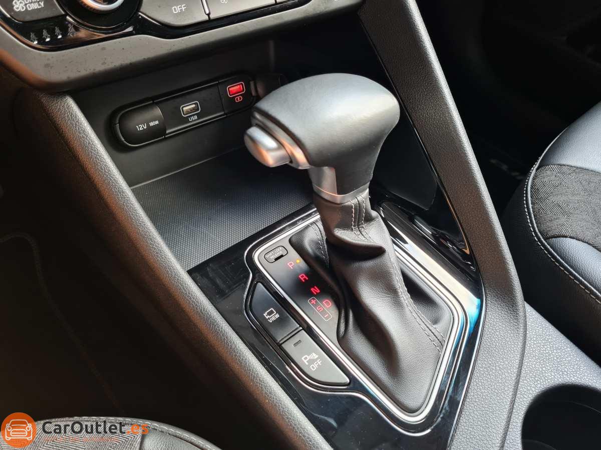 21 - Kia Niro 2021 - AUTO