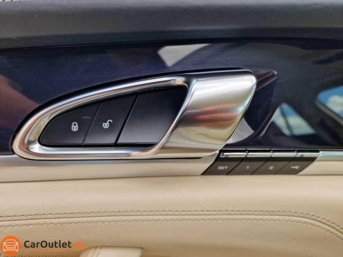 34 - Porsche Panamera 2015 - AUTO