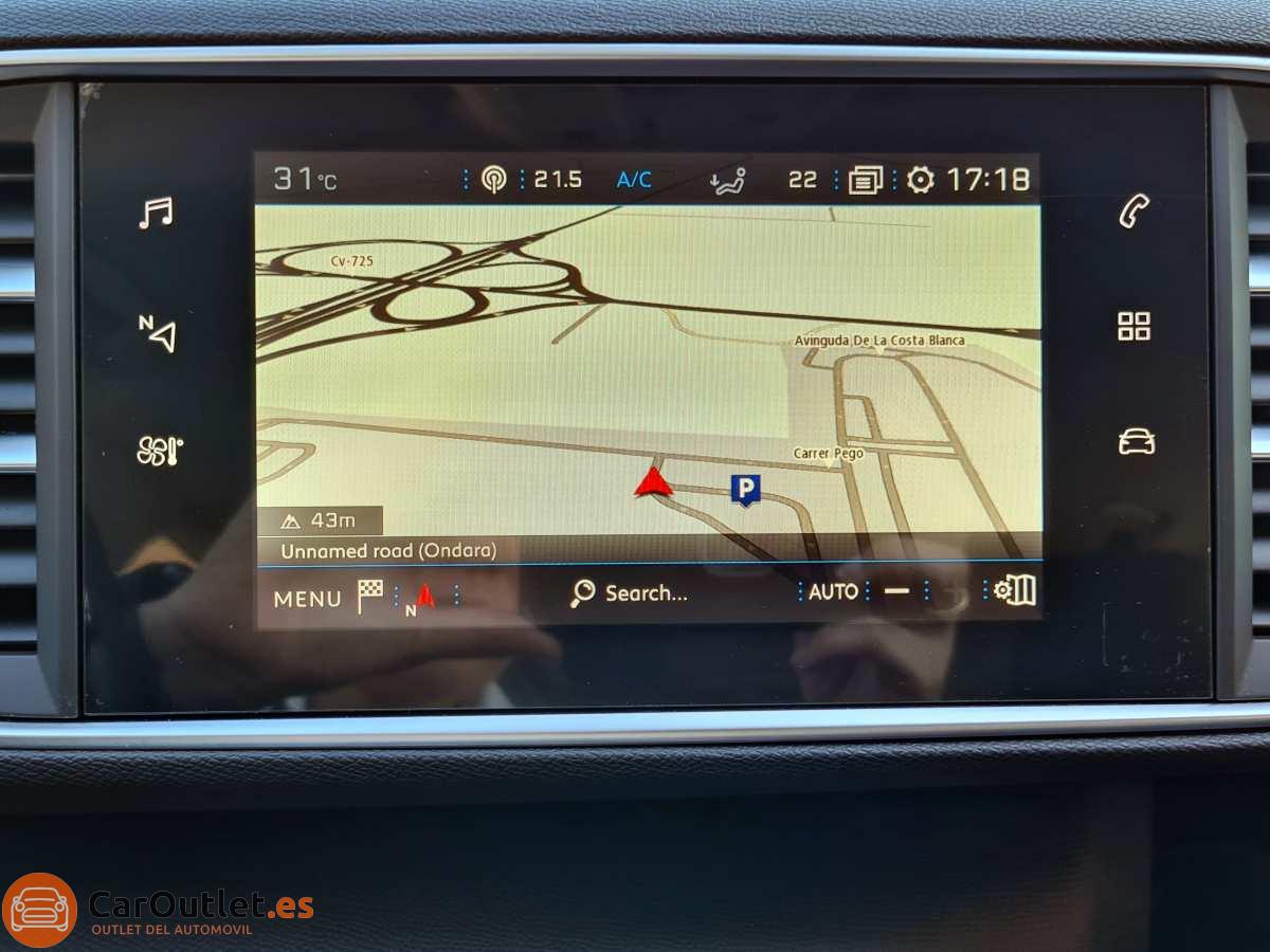 12 - Peugeot 308 2019 - AUTO