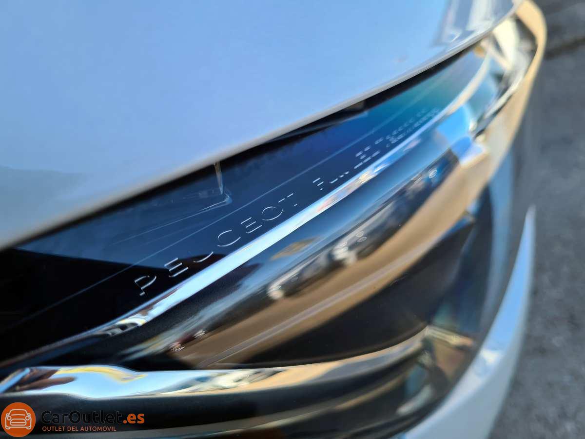 29 - Peugeot 308 2019 - AUTO