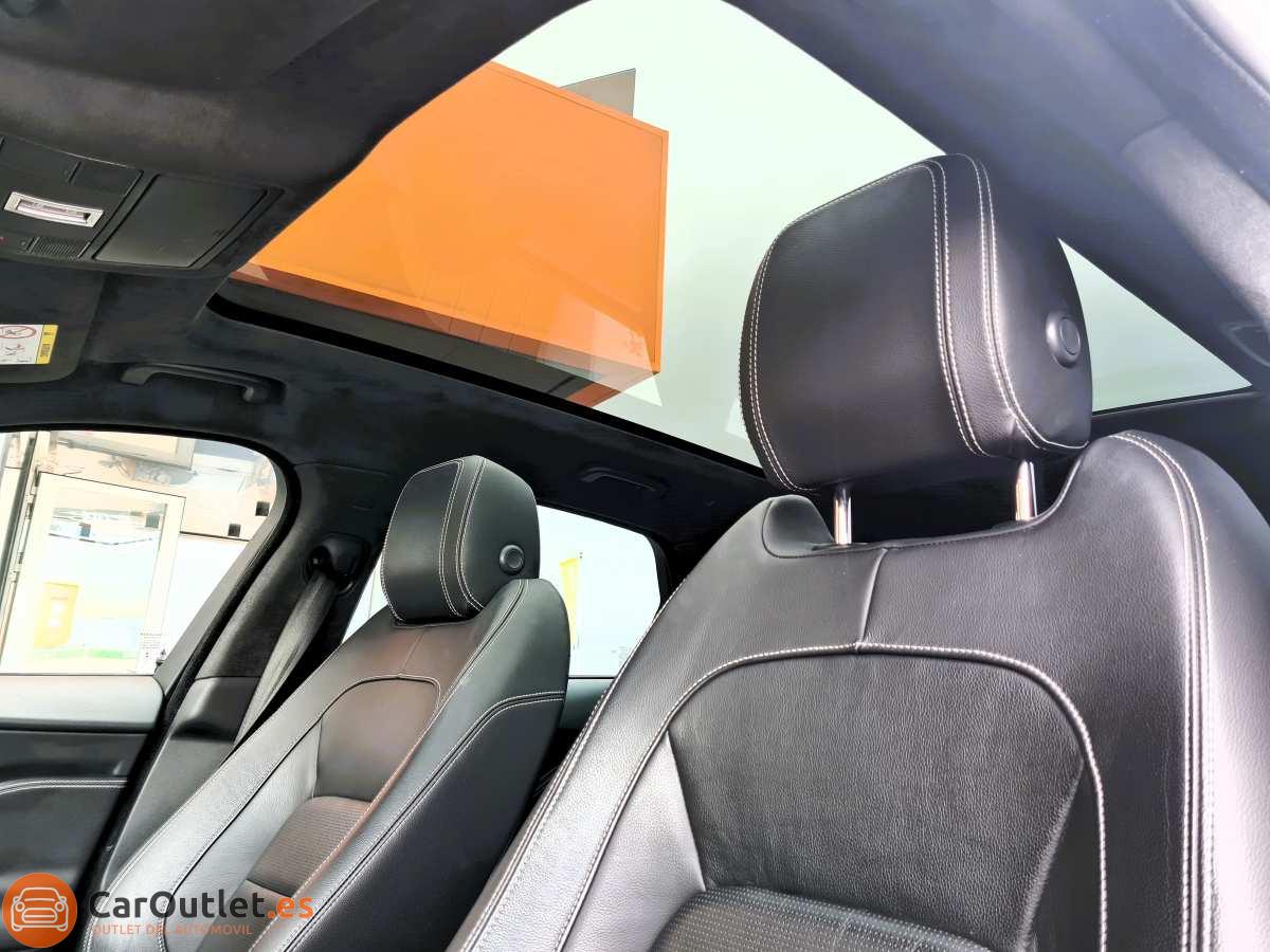 13 - Jaguar F-Pace 2019 - AUTO