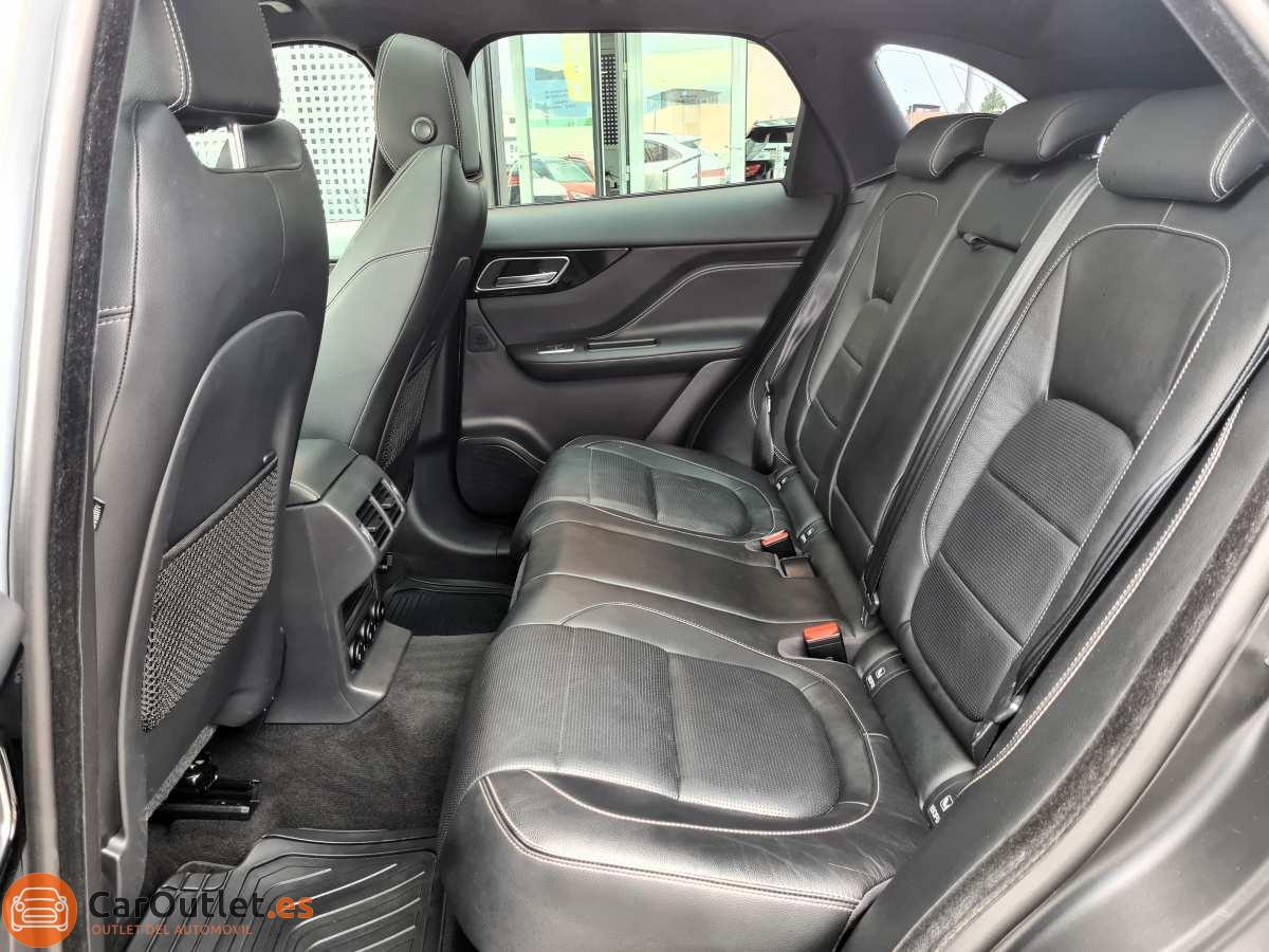 16 - Jaguar F-Pace 2019 - AUTO