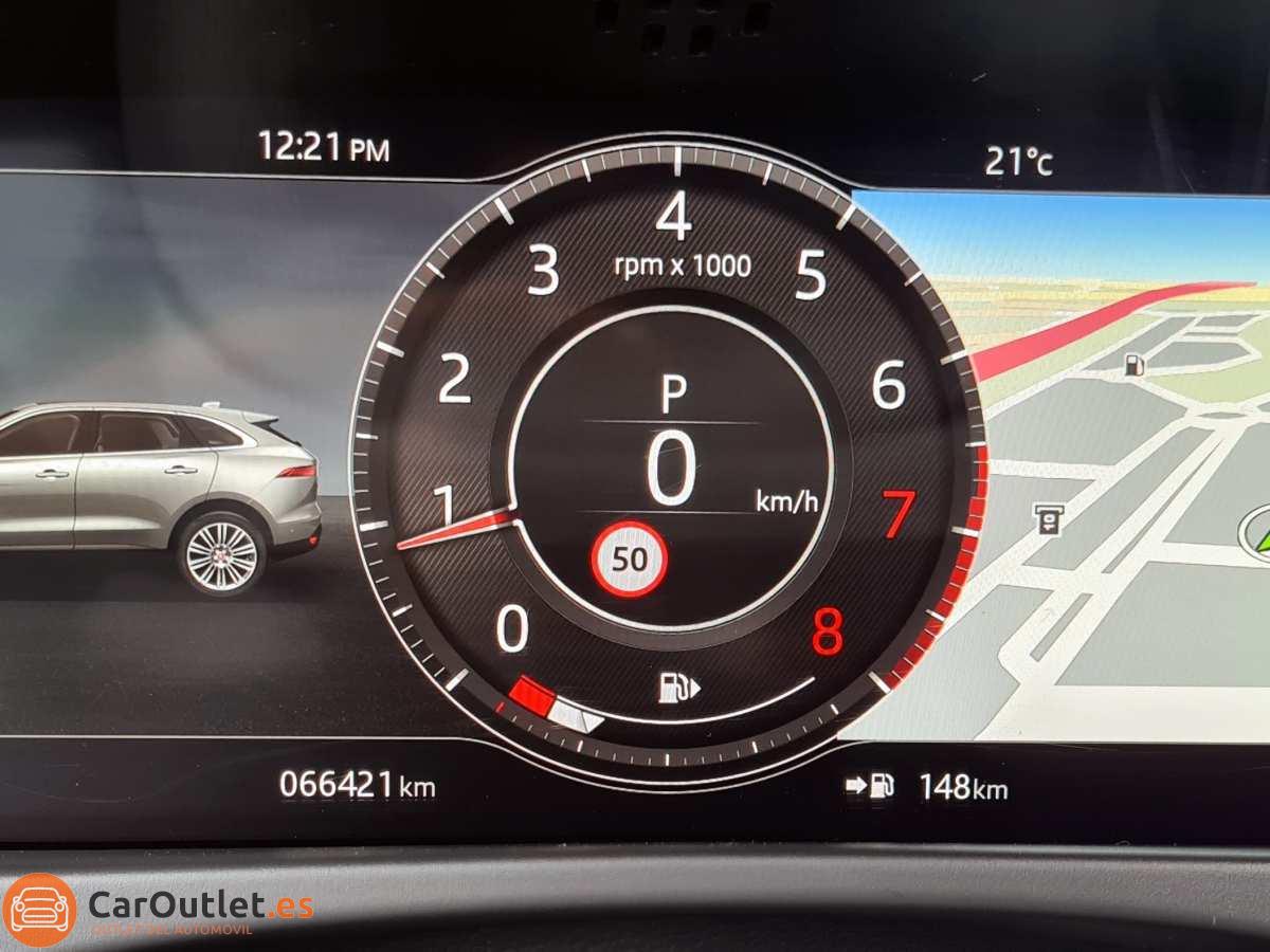 22 - Jaguar F-Pace 2019 - AUTO