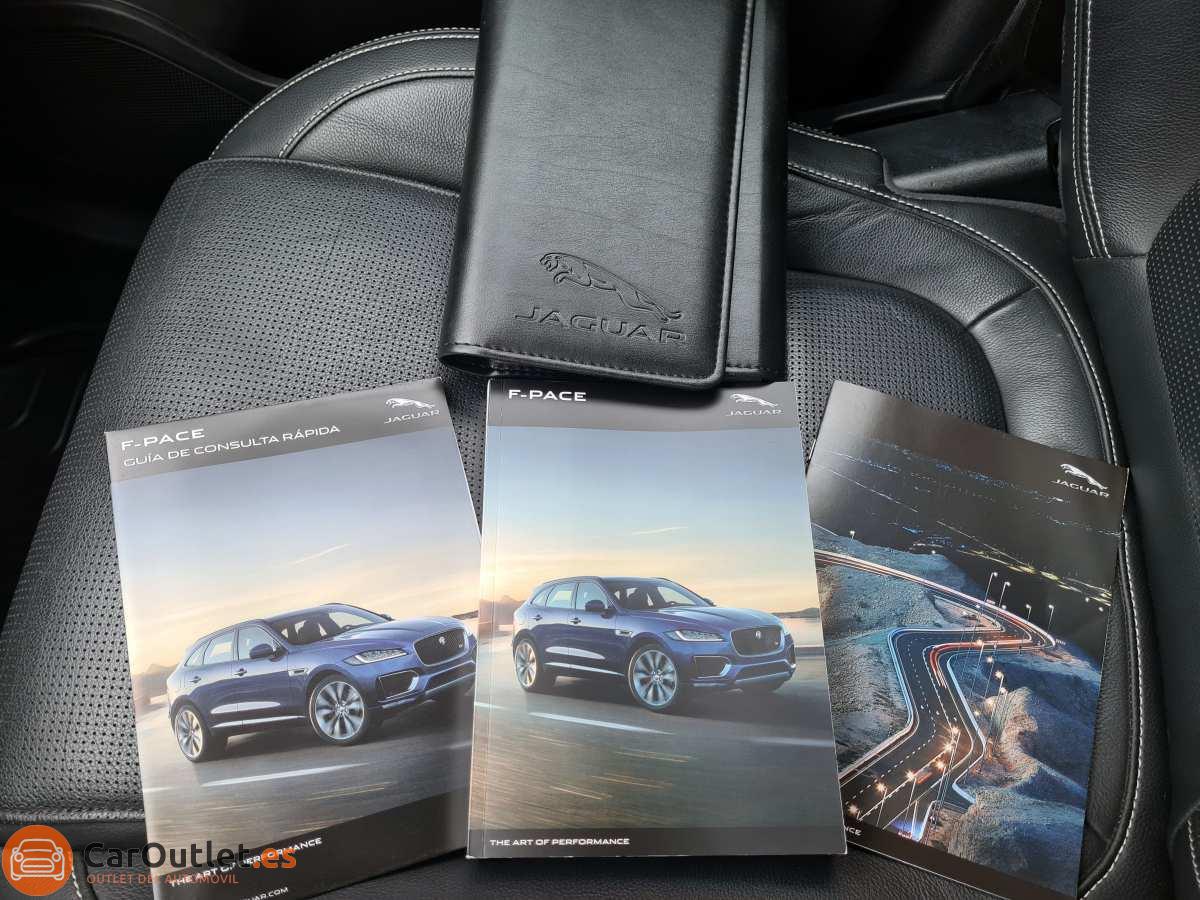 39 - Jaguar F-Pace 2019 - AUTO