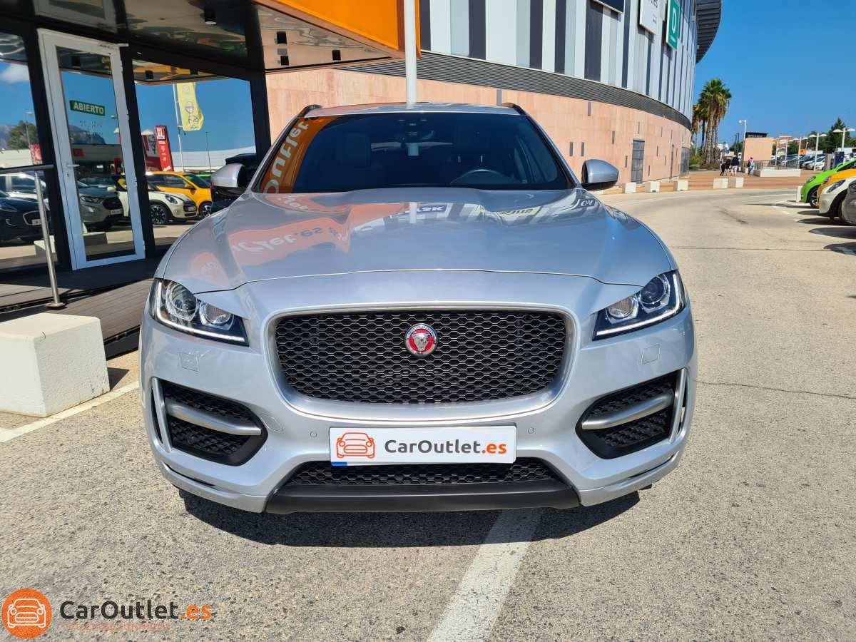 2 - Jaguar F-Pace 2019 - AUTO