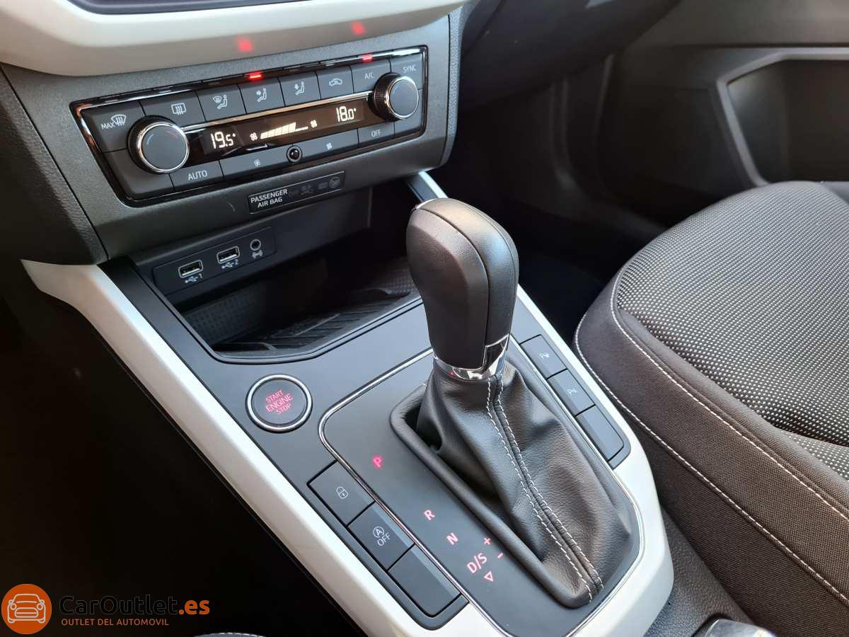 22 - Seat Arona 2019 - AUTO