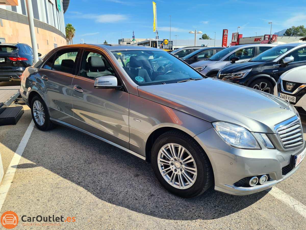 2 - Mercedes E Class 2011 - AUTO