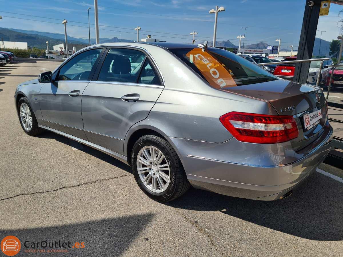 7 - Mercedes E Class 2011 - AUTO