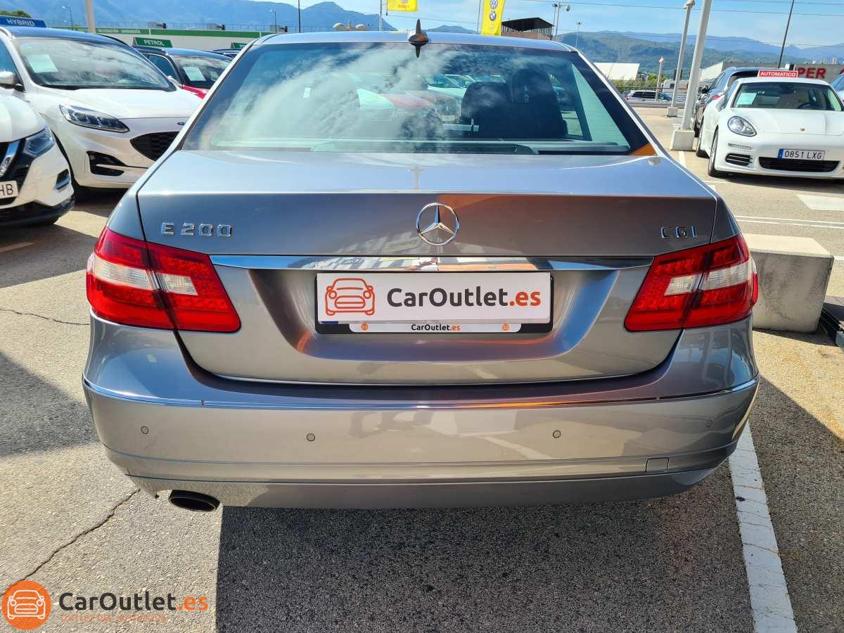 8 - Mercedes E Class 2011 - AUTO