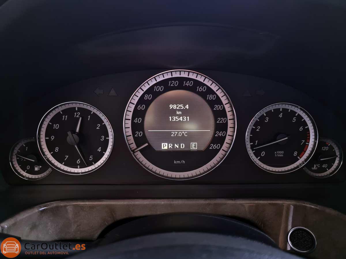 16 - Mercedes E Class 2011 - AUTO