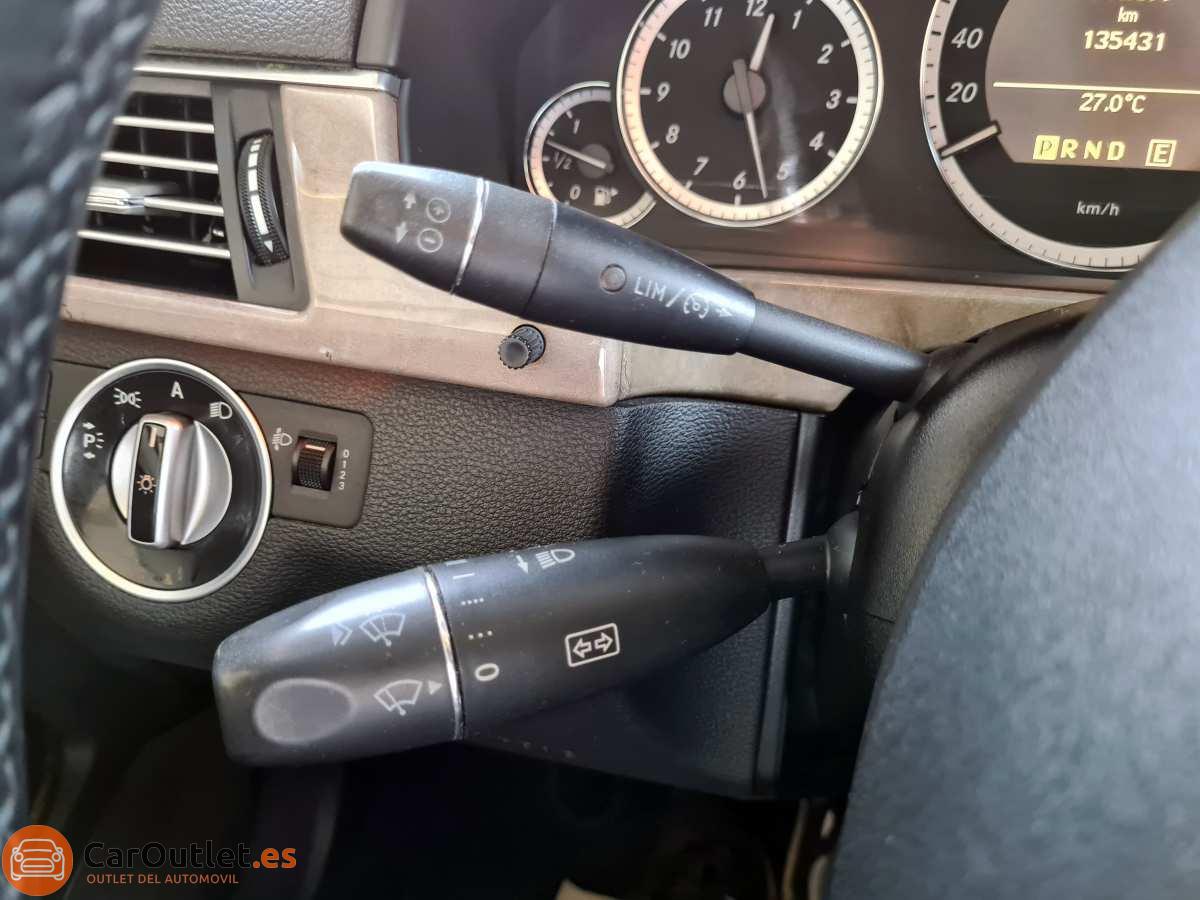 19 - Mercedes E Class 2011 - AUTO